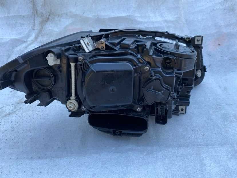 BMW F10 F11 LIFT Lampa Przednia Lewa XENON