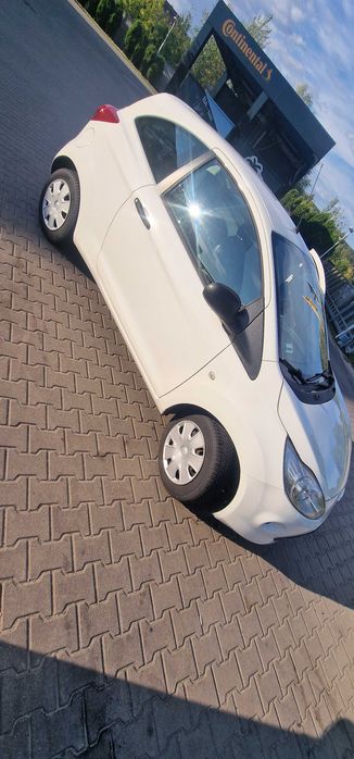 Samochod ford ka
