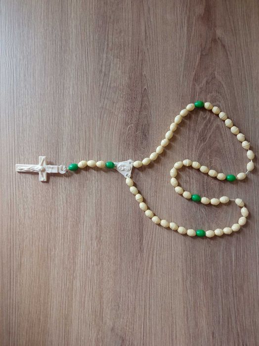 Plastikowy różaniec Kremowy różaniec naszyjnik religijny 42 cm