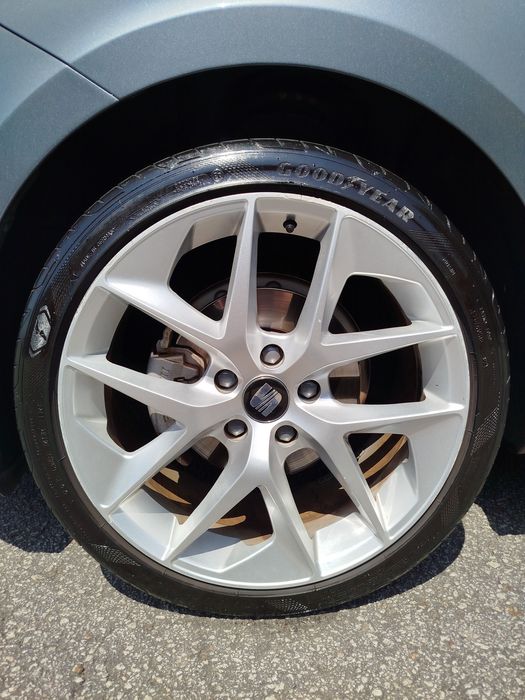 SEAT Leon 1.6 tdi 140 mil kms
