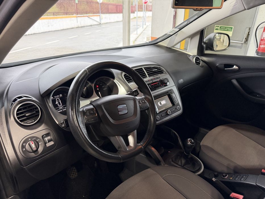 Seat Altea XL 1.6 TDI Sempre assistida na Marca