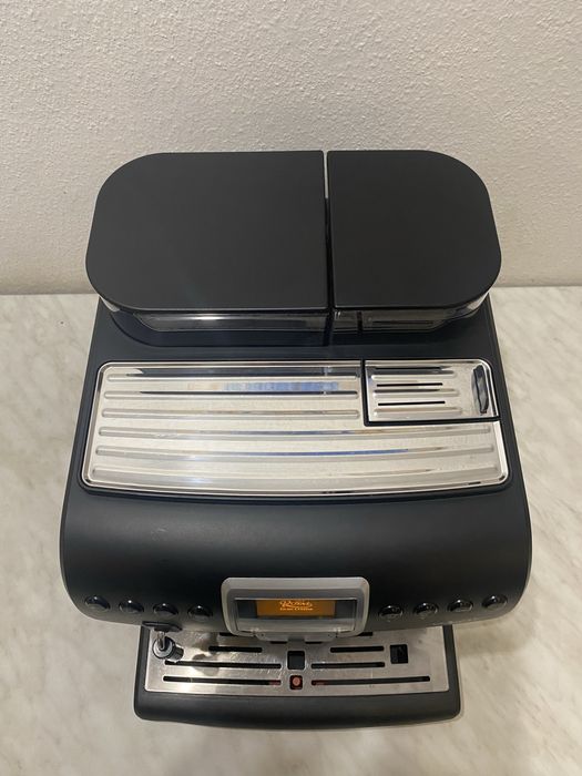 Кавомашина Saeco Royal.