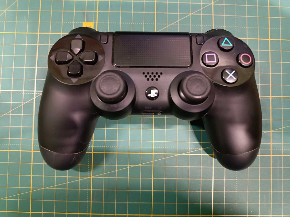 Oryginalny pad Sony Dualshock 4