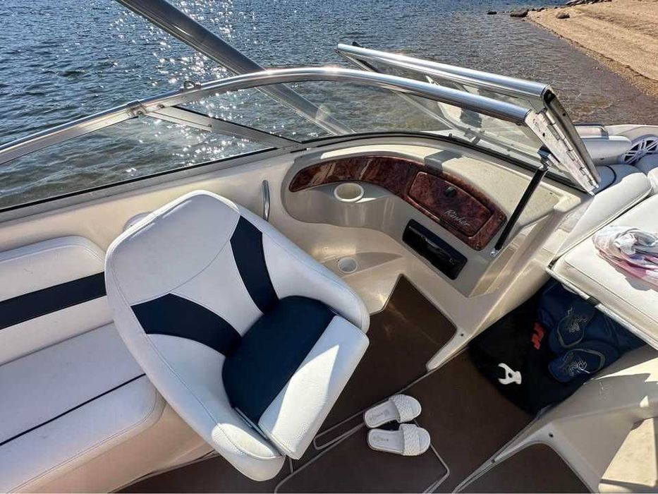 Barco lancha Rinker 192 Captiva 6MTS 2004 4.3 MERCRUISER 200CV
