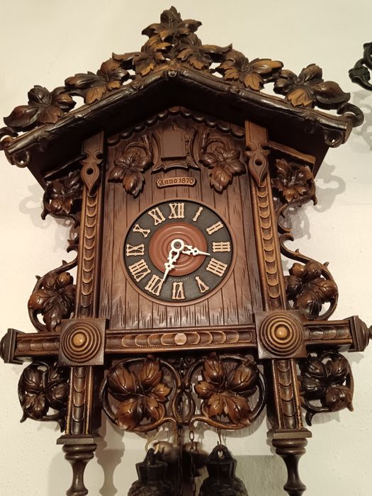 Relógio de cuco antigo