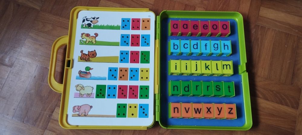 Brinquedo educativo para aprender Inglês