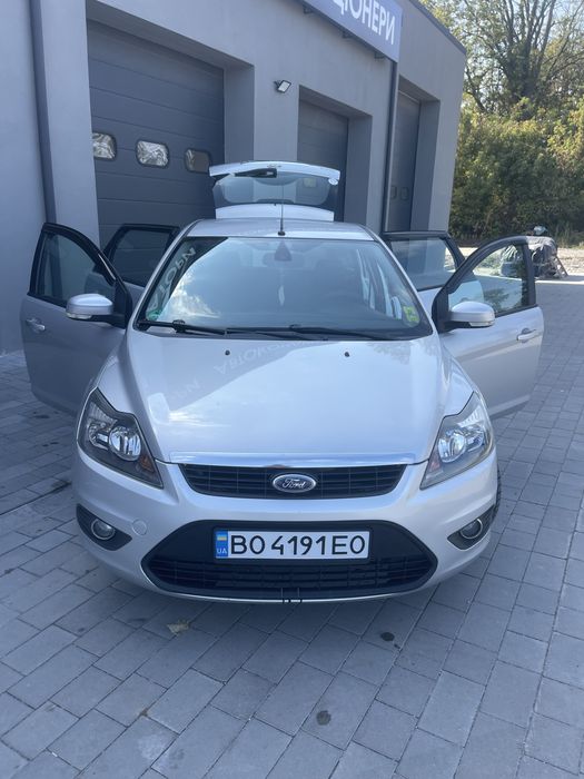 Продам власне авто форд-фокус