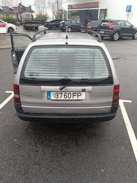 Carrinha bem estimada!