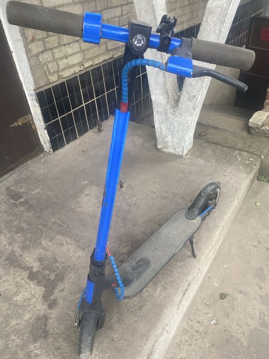Продам електросамокат