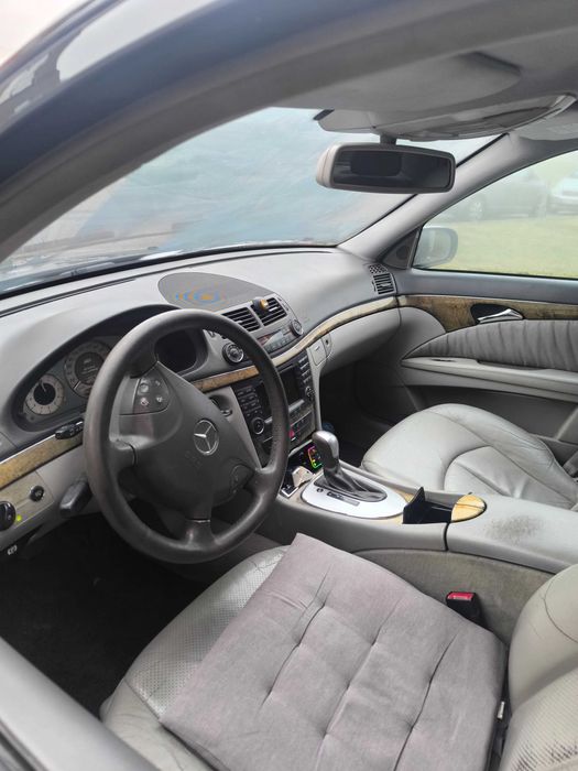 Продам Мерсадес Е 300