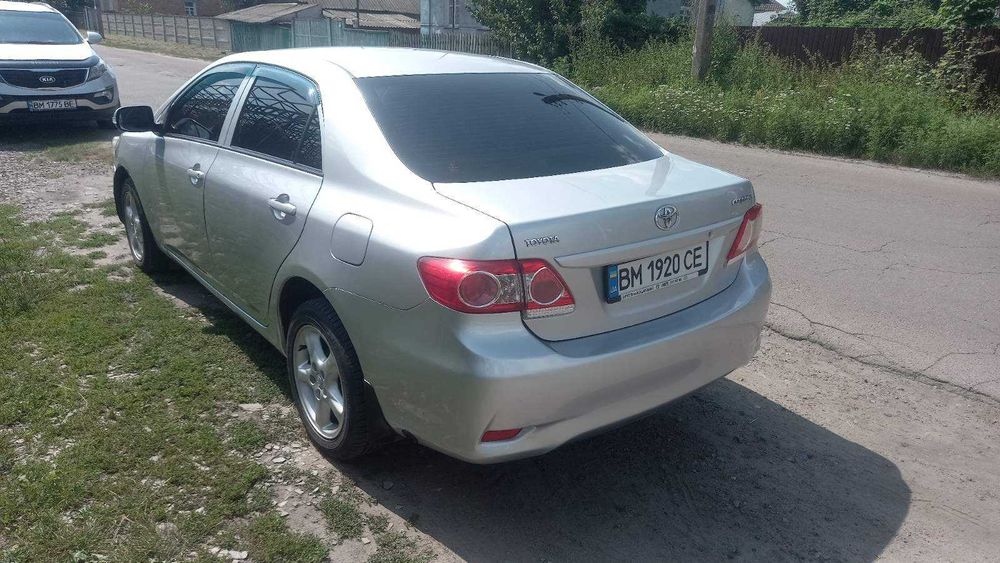 продам тоyjota corola 2013