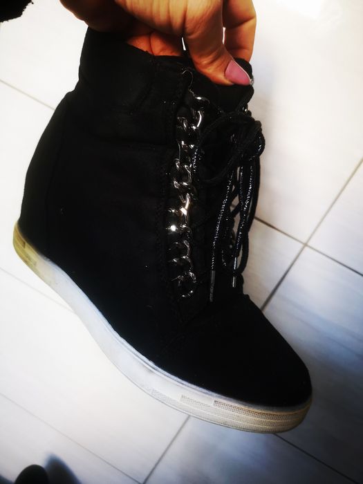 Czarne sneakersy 38