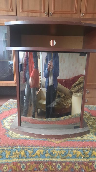 Меблі, тумби, столи, полиці самовивіз