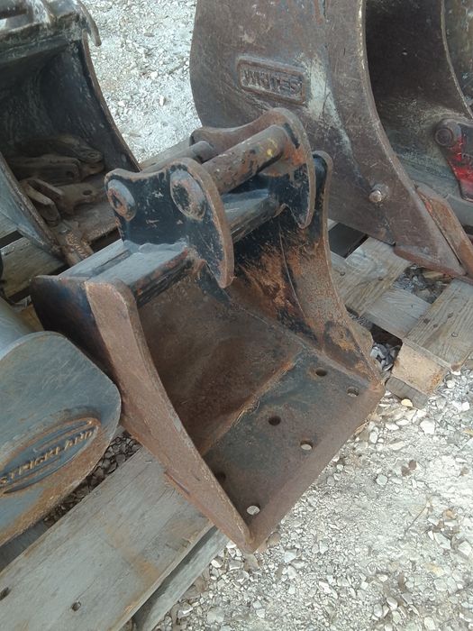 Baldes para escavadora até 2T