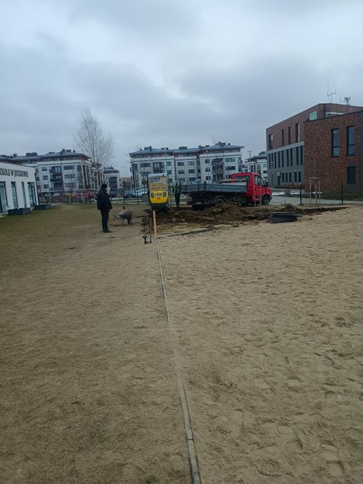 Usługi minikoparka z operatorem lub  wynajem bez operatora