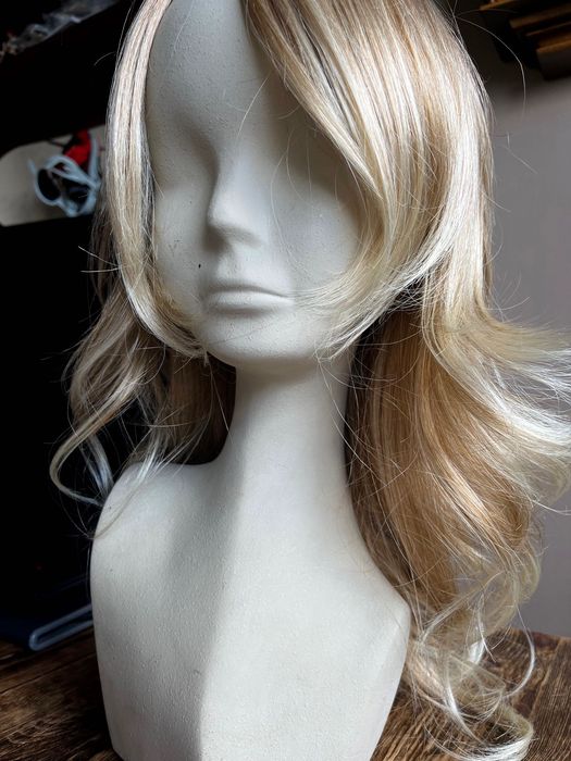 Peruka blond piękne długie włosy ombre fale cieniowane