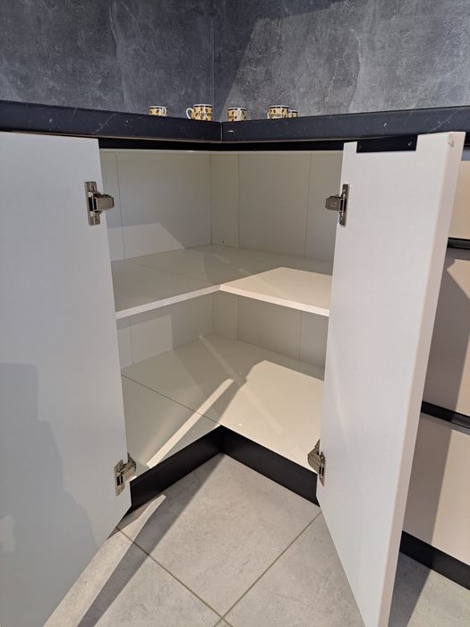 Meble kuchenne, szafki kuchenne, kuchnia modułowa. MONO/SIERRA/ALEX