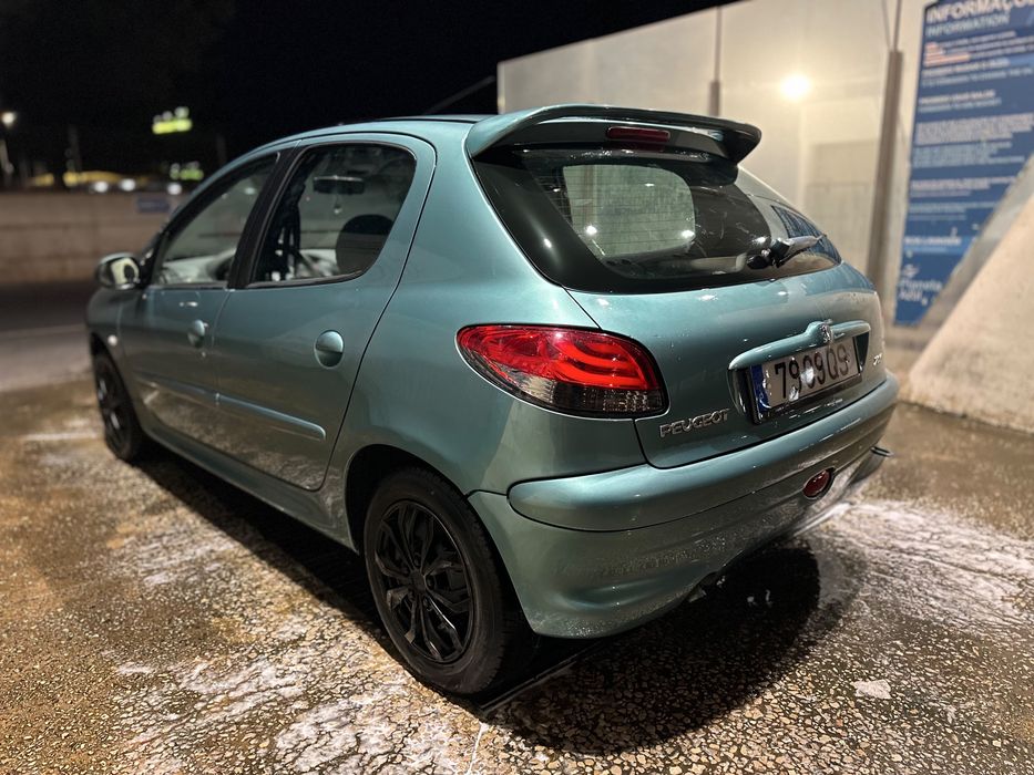 Carro pegeot 206