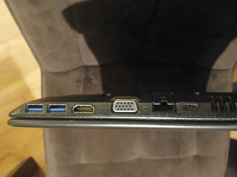 Acer Aspire E15 i5-6200U / GeForce MX940 / 12GB RAM / 1000GB HDD