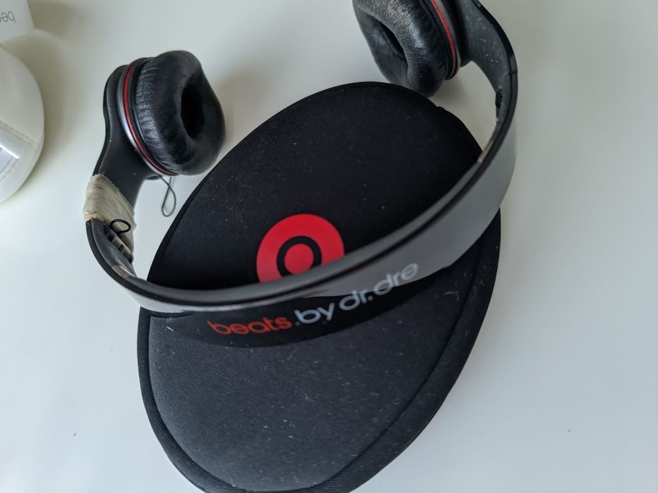 Оригинал наушники Beats Solo HD под ремонт на запчасти