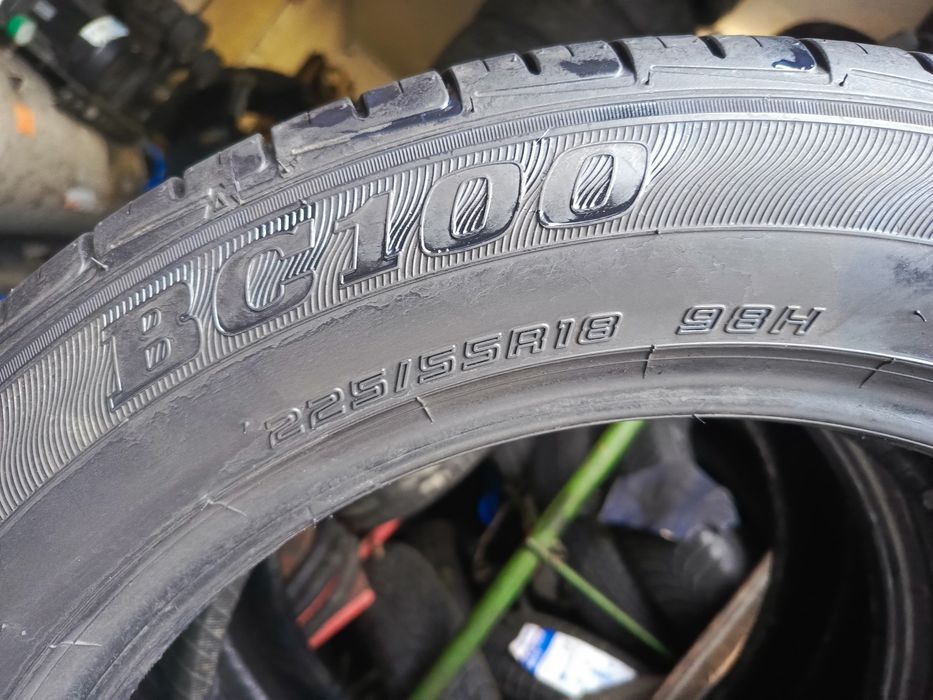 Sprzedam prawie nowe opony 225/55 r18
