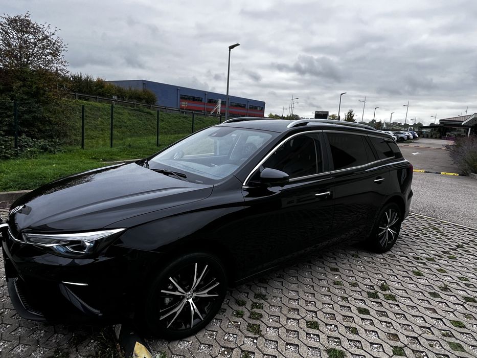 MG 5 EV 61kWh Long Range Luxury (2023) | Autonomia 400km