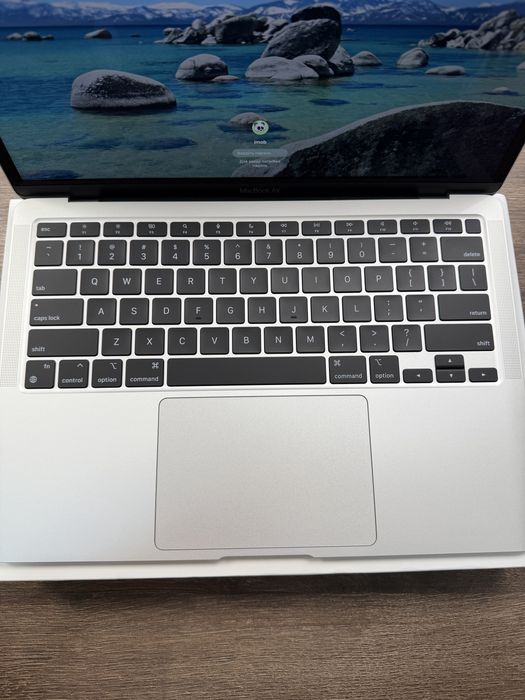 Open Box MacBook Air 13" 2020 M1 8gb/256ssd Silver