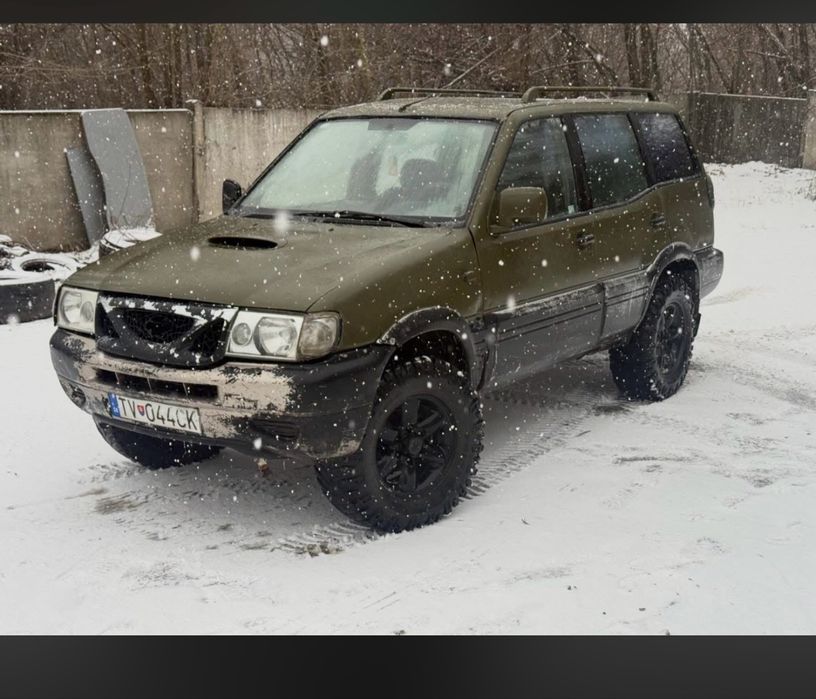 Nissan Terrano 2. 2.5 дизель. 4х4.