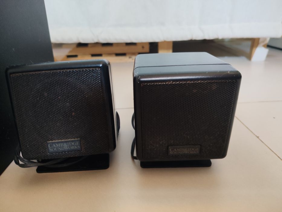 Colunas Cambridge Soundworks SW320 2.1