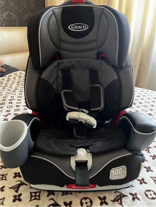 Автокрісло-бустер graco nautilus , ідеальний