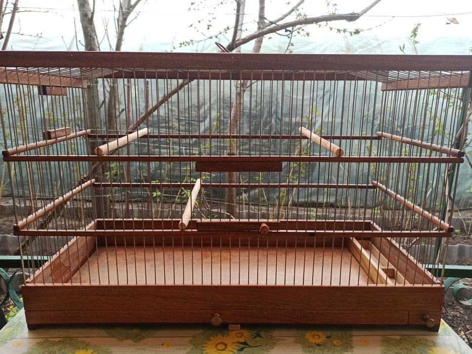Клетки для птиц из натурального материала