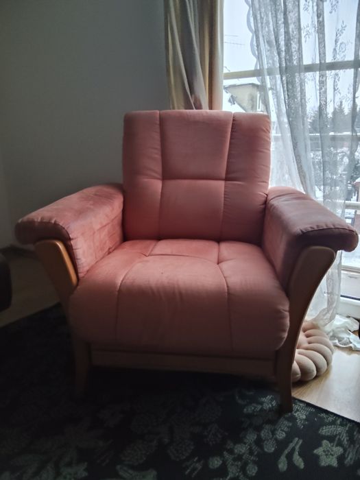 Fotel szuka nowego domu