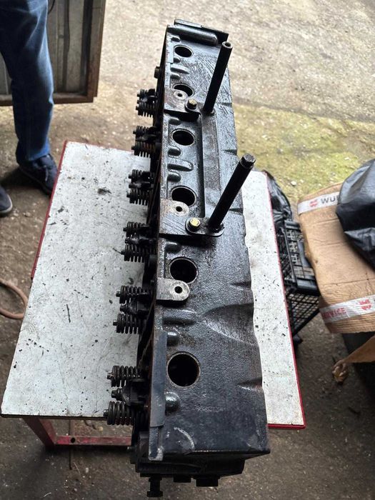 deutz 6 cylindrów głowica ,