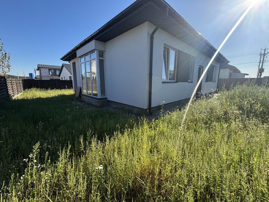 Продаж одноповерхового будинку з гіпсовою штукатуркою