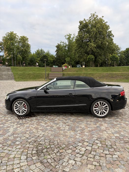 Zadbane Audi a5 cabrio