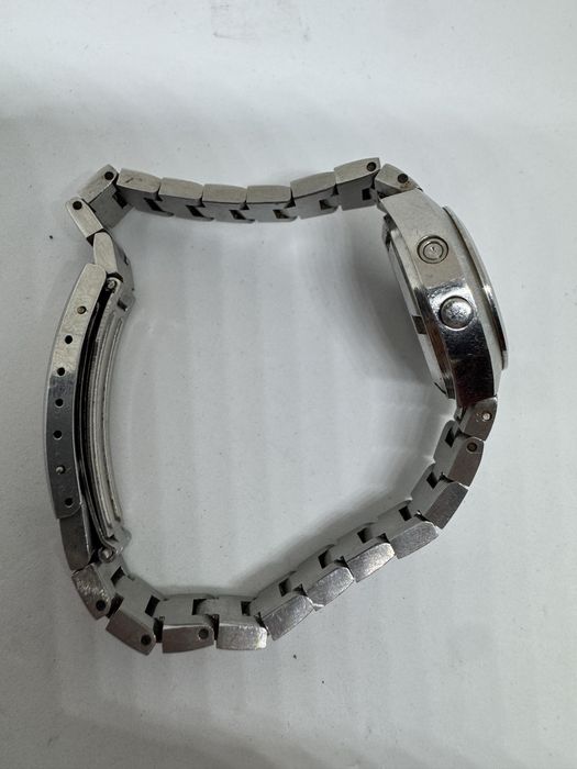 Zegarek Realtime vintage LCD stalowy unikat niesprawny