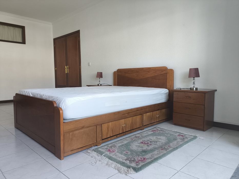 Arrendo quarto para 1 pessoa