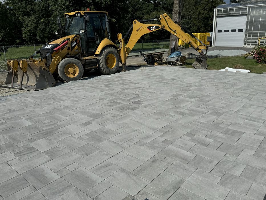 BRUKARSTWO, usługi KOPARKO-ŁADOWARKĄ, utwardzanie terenu