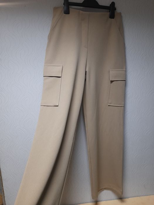 Брюки карго Sinsay