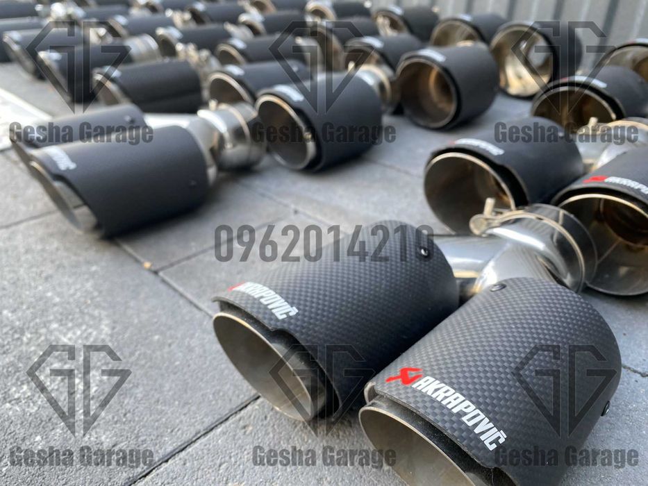 Наличие насадки выхлопной akrapovic акрапович глянец мат двойные вырез