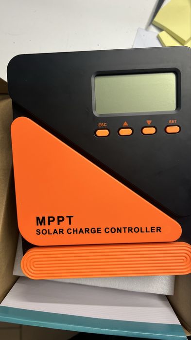 Контролер сонячних панелей- 60А