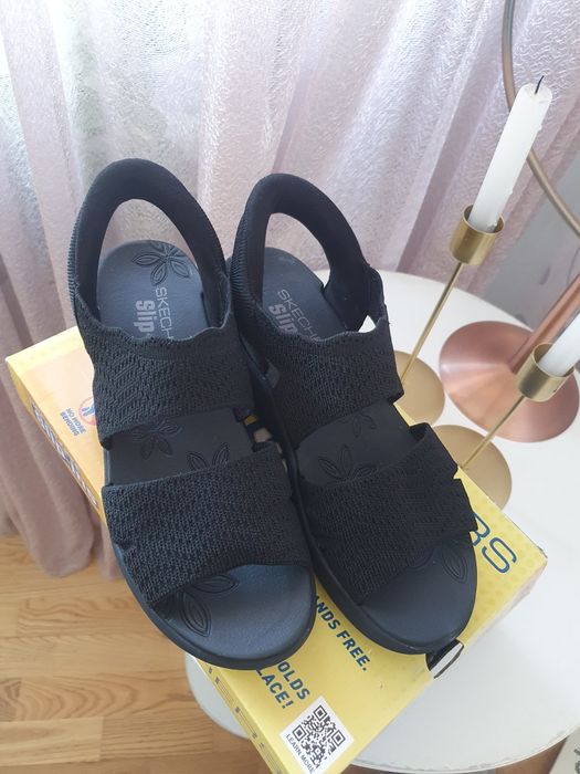 Сандалі жіночі Skechers