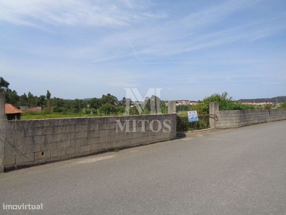 Terreno p/ construção - Mujães