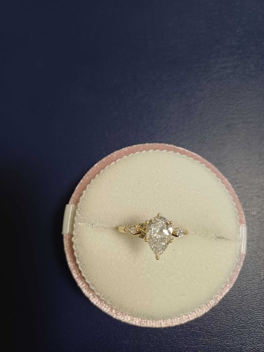 Anel de diamante