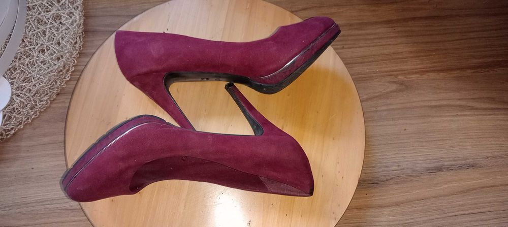Szpilki, buty na obcasie