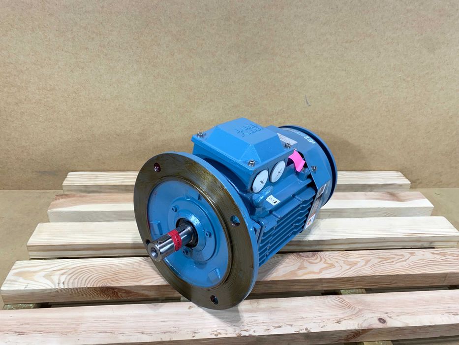 silnik elektryczny 3kW 2925obr. 3fazowy ABB IE2