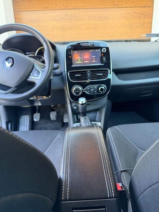 Renault Clio Auto kupione w polskim salonie