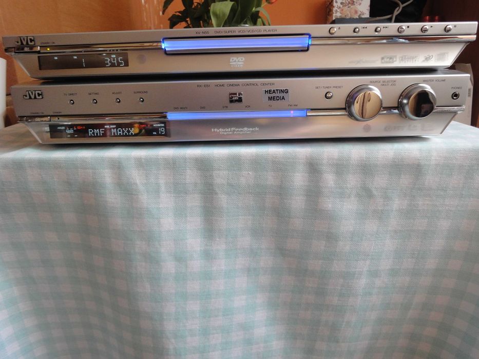 JVC-śliczny-nie ma wejścia na gramofon