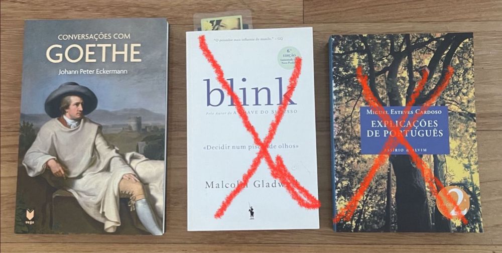 Livros diversos, de 4 a €30, maioria a €5