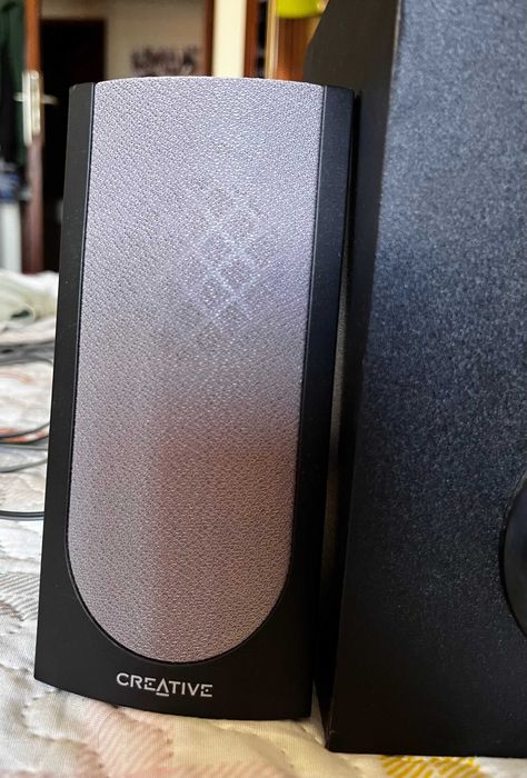 Colunas Creative SBS380 2.1 - Para Peças ou Reparação